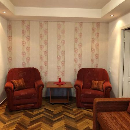 Kyiv Apartment On Peremohy Avenue 16 Daily Rent エクステリア 写真