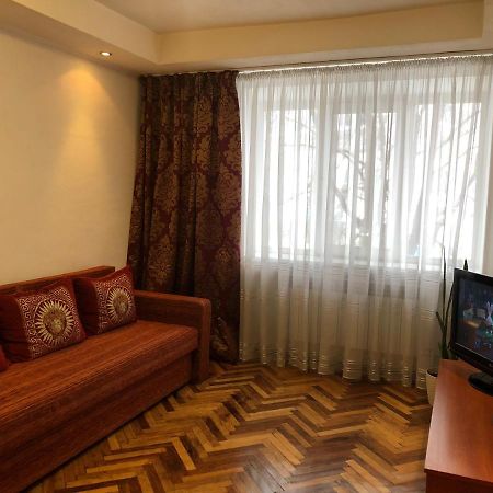 Kyiv Apartment On Peremohy Avenue 16 Daily Rent エクステリア 写真