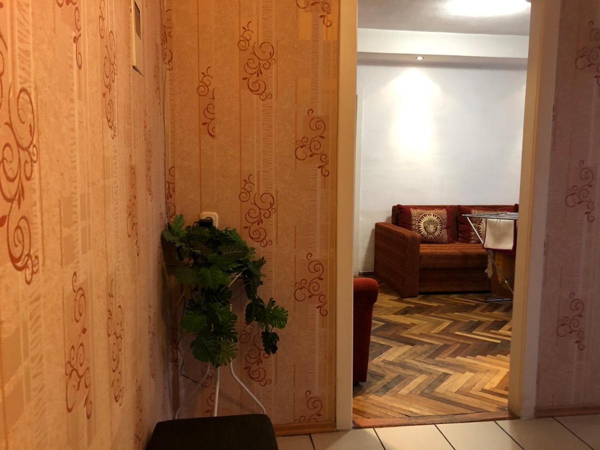 Kyiv Apartment On Peremohy Avenue 16 Daily Rent エクステリア 写真