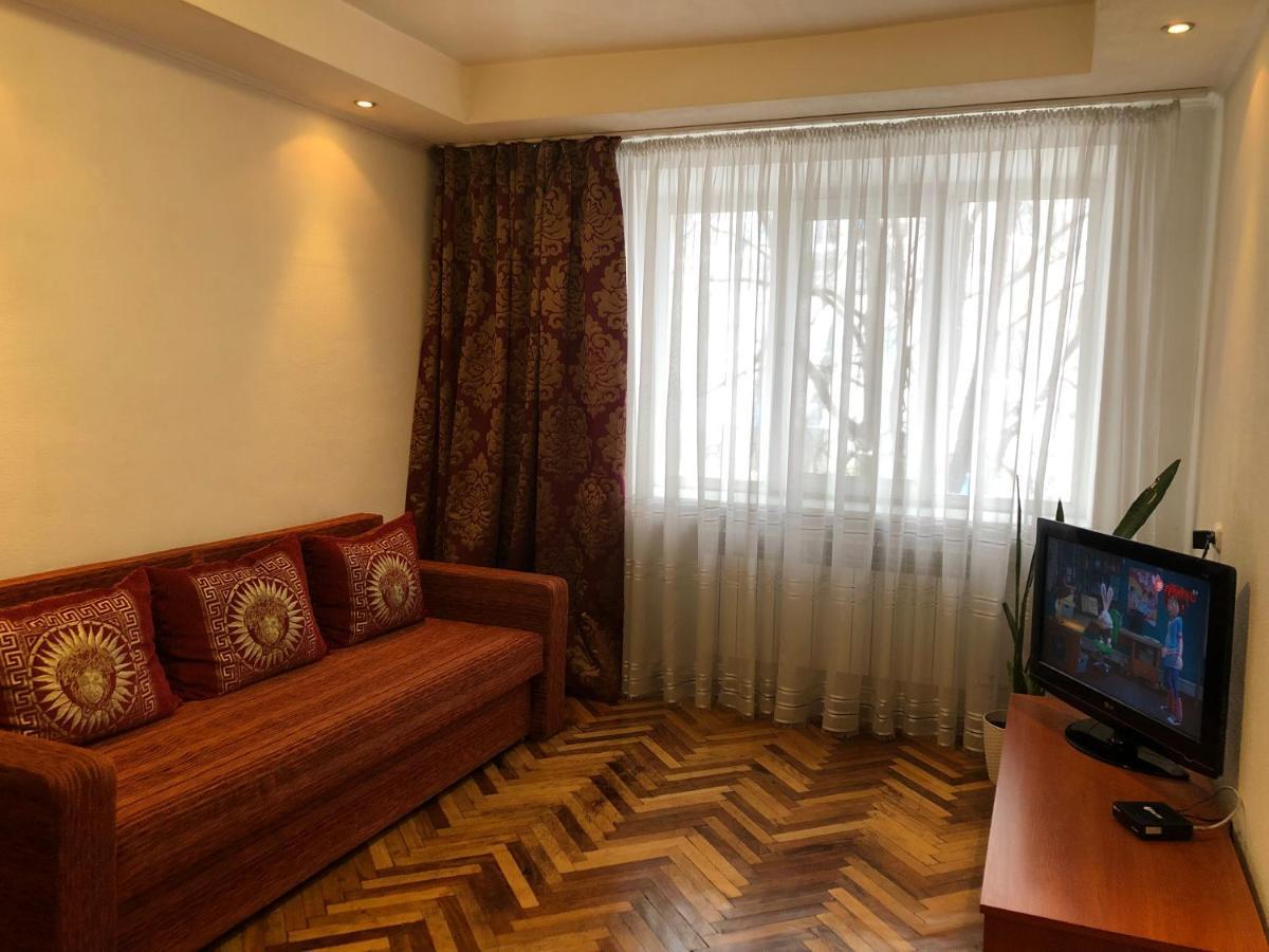 Kyiv Apartment On Peremohy Avenue 16 Daily Rent エクステリア 写真